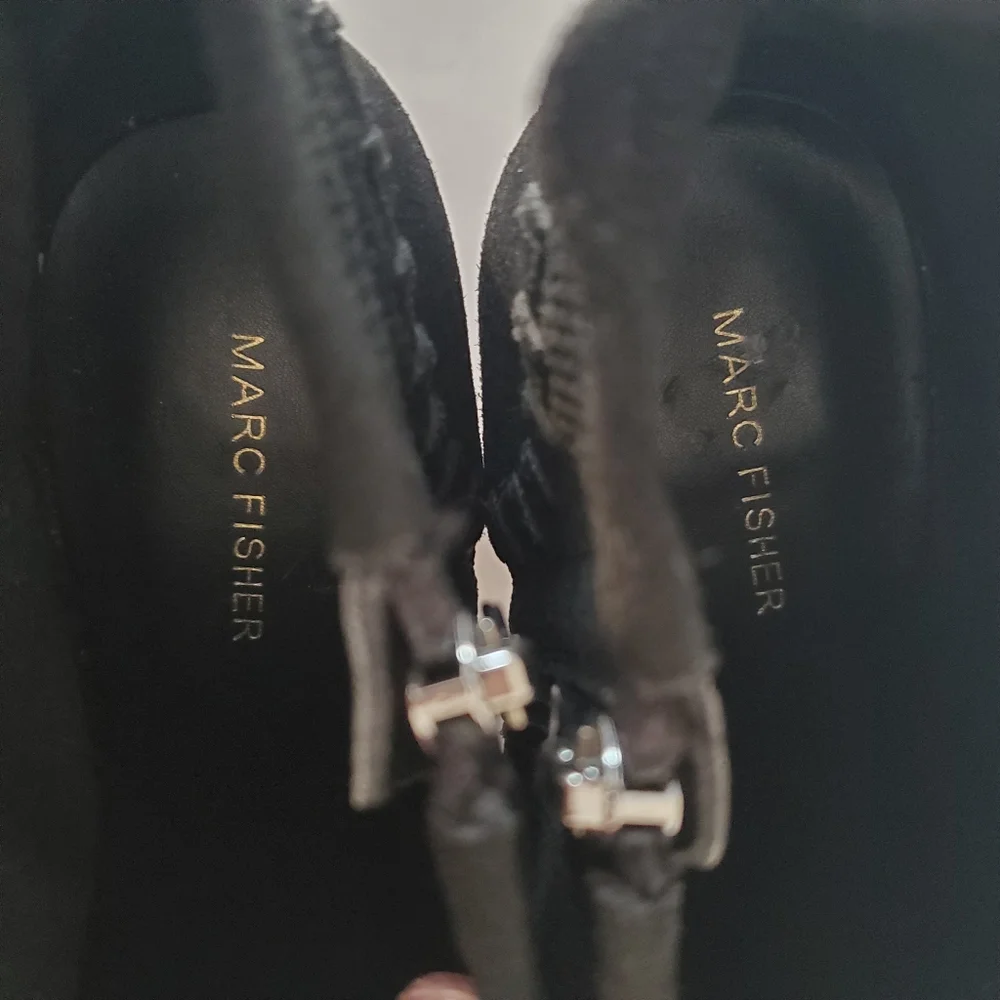 MARC FISHER 9.5 CADIS Black Suede Booties Side Zip 3.5" Stack Heel Western Boho - Picture 14 of 15